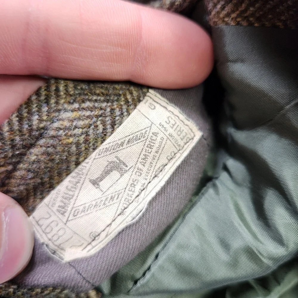 Vintage Herringbone Tweed Blazer Men 42r Racquet Club Virgin Wool Sport Coat USA